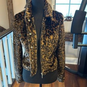 NWOT Guess faux fur bomber style leopard jacket